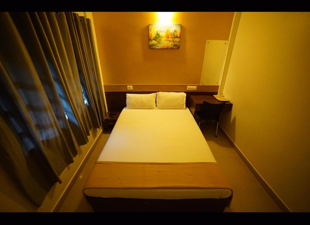 North Grande Hotel Kochi Exterior photo